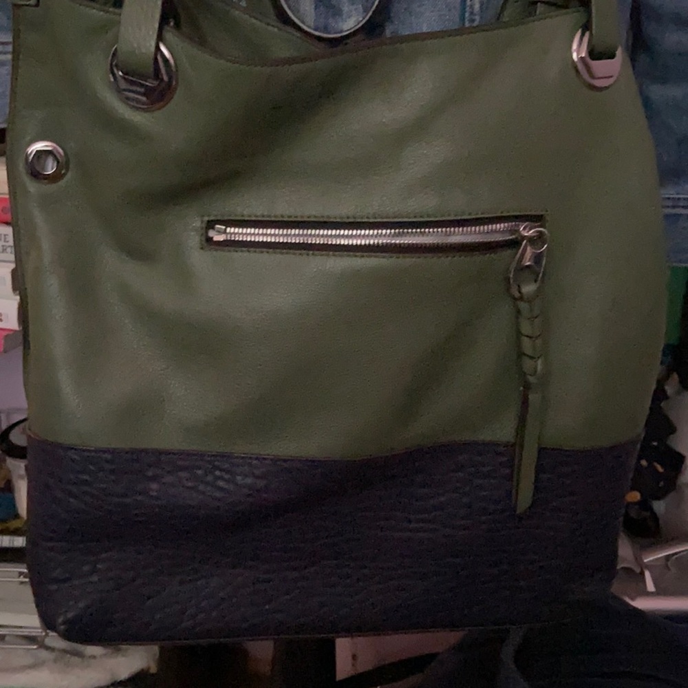 LEATHER ORYANY PURSE. Removable strap. FINAL SALE